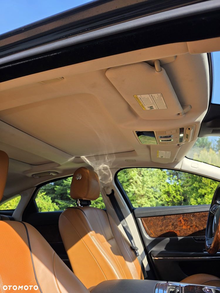 Jaguar XJ 3.0 T AWD R-Sport - 3