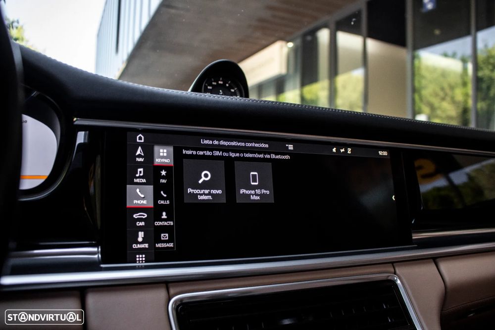 Porsche Panamera 4 E-Hybrid - 43