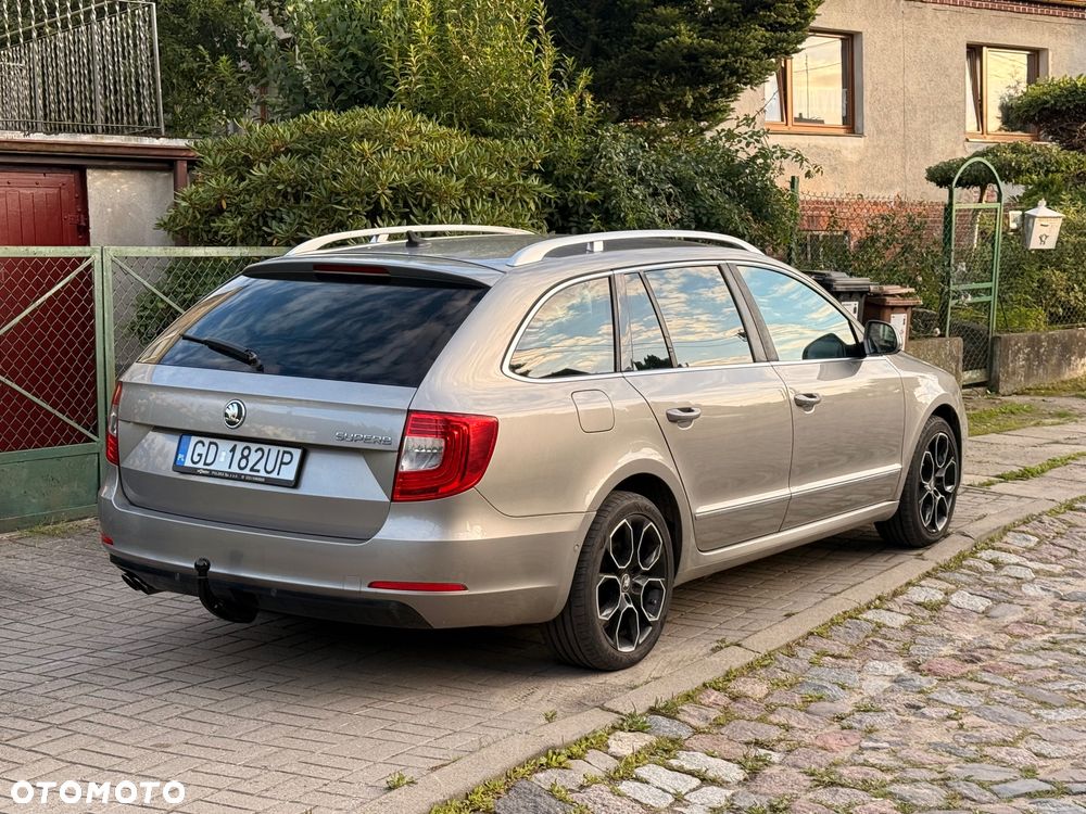 Skoda Superb 2.0 TDI L&K DSG - 3