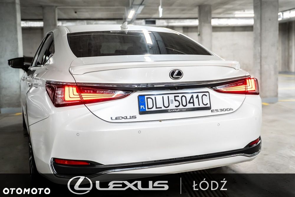 Lexus ES 300h Business Edition - 5