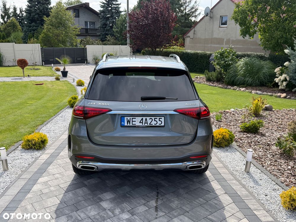 Mercedes-Benz GLE - 28