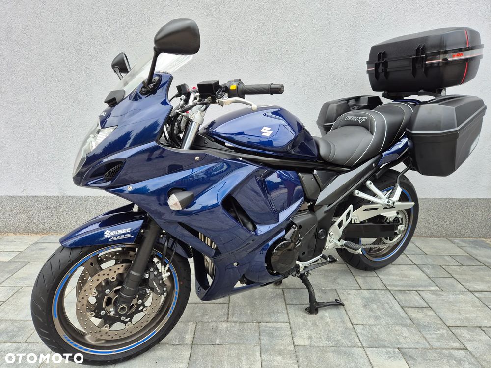 Suzuki GSX - 9