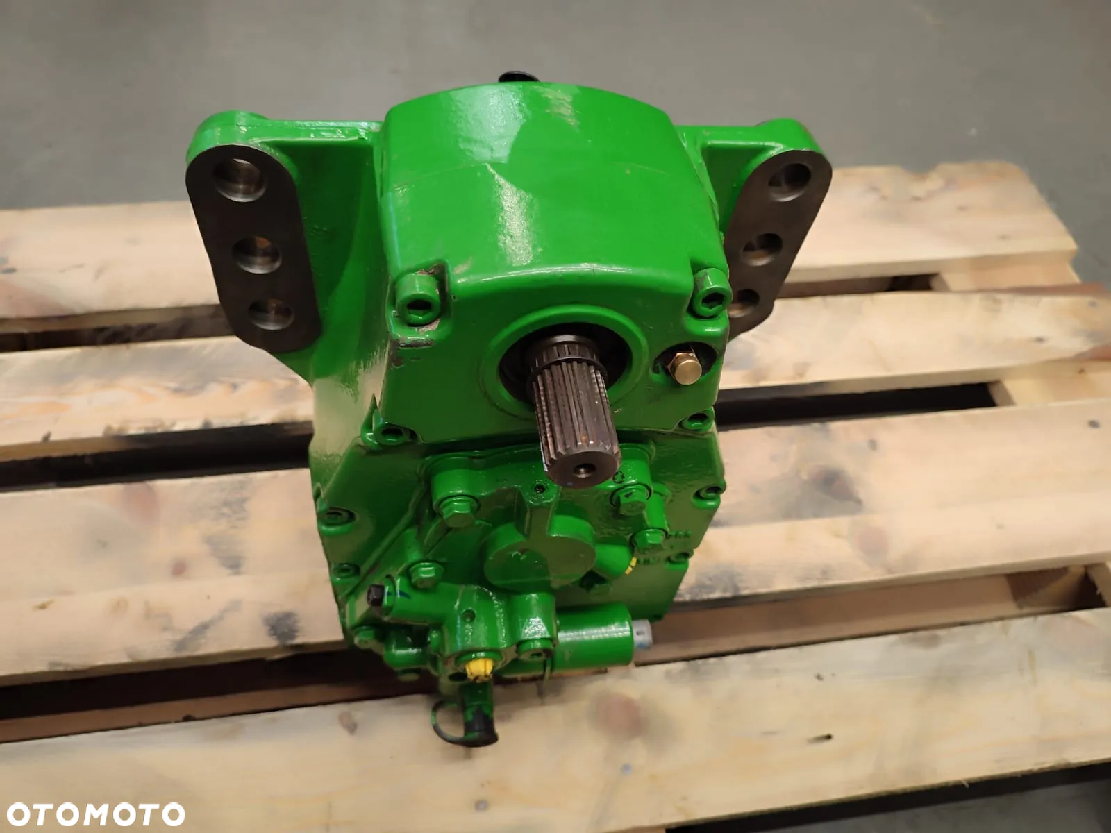 Przekładnia PTO przód CE21607 JOHN DEERE 6155 R - 7
