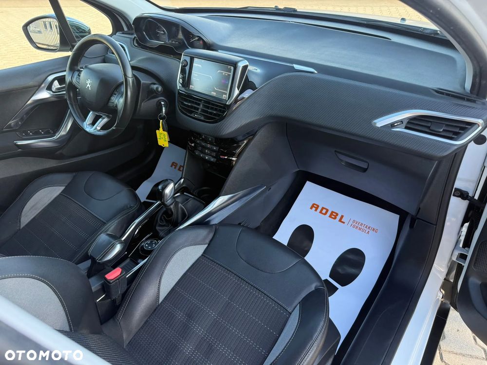 Peugeot 2008 1.6 VTi Style - 8