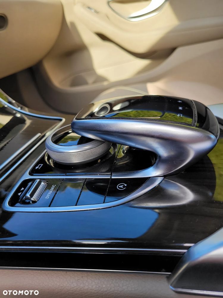 Mercedes-Benz Klasa C 200 4-Matic 9G-TRONIC - 12