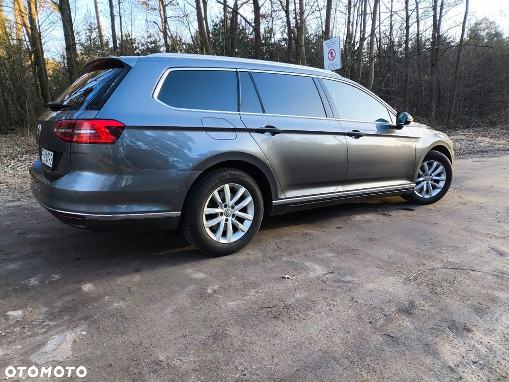 Volkswagen Passat - 8