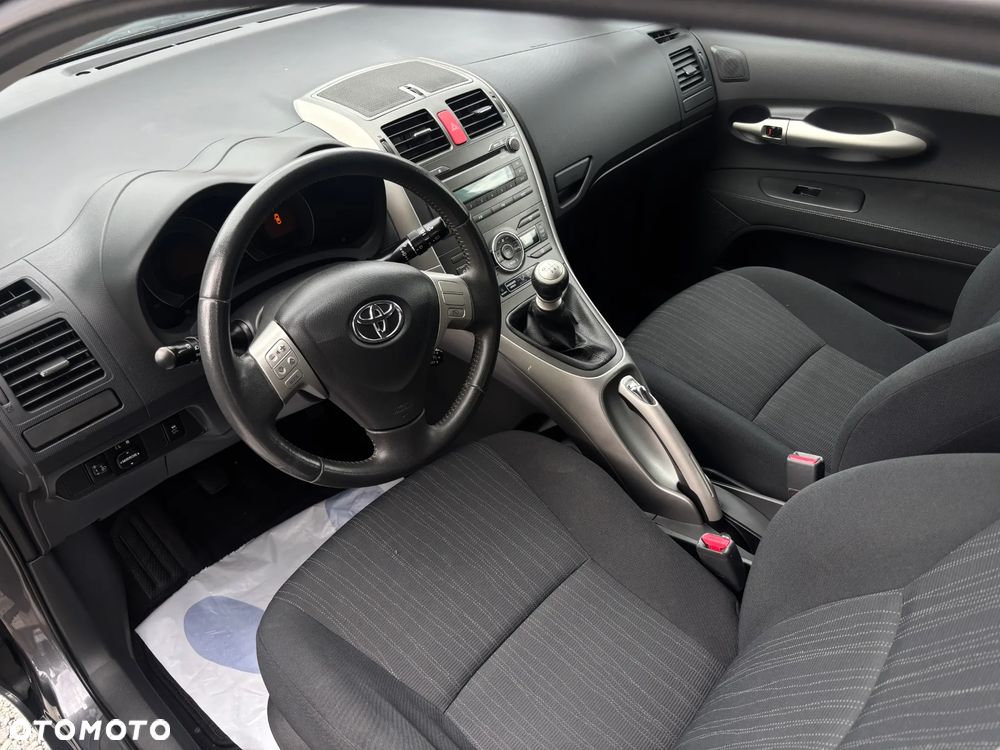 Toyota Auris 1.6 Edition - 7