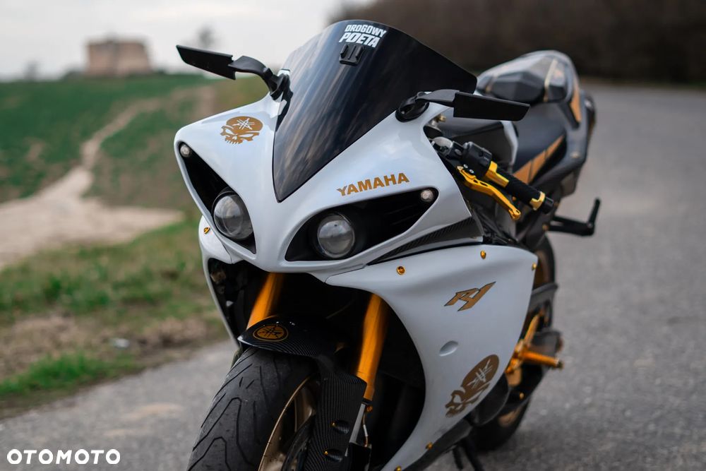 Yamaha YZF - 3