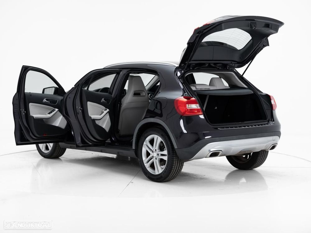 Mercedes-Benz GLA 180 - 6