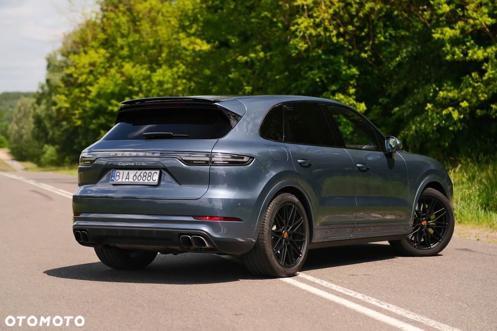 Porsche Cayenne Turbo - 7