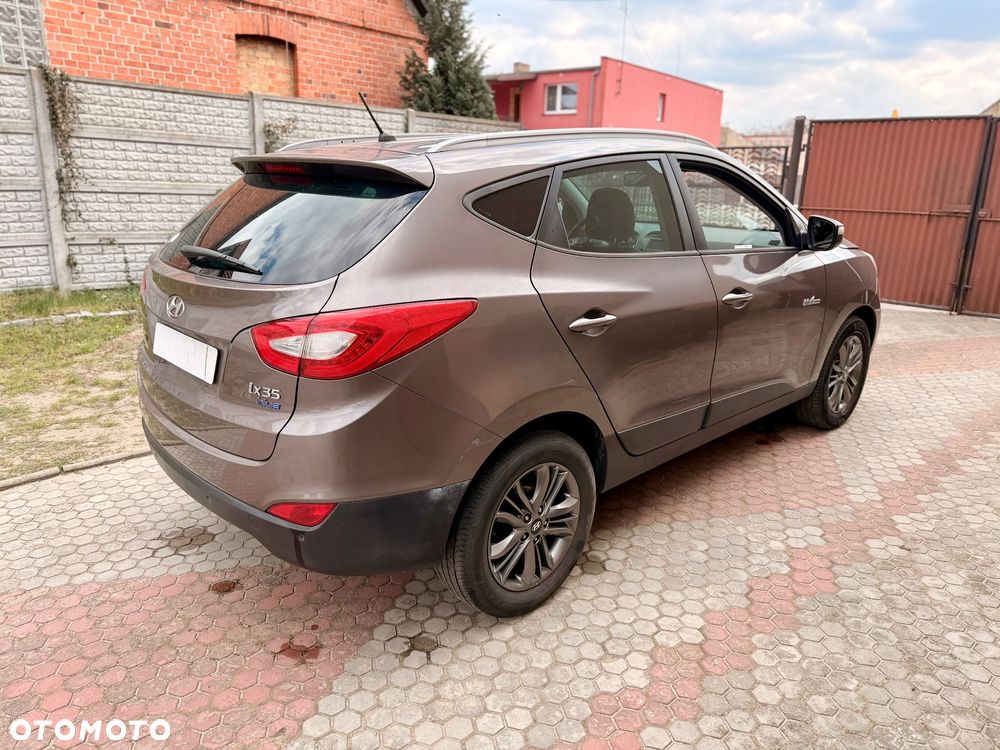 Hyundai ix35 1.7 CRDi 2WD blue Finale Gold - 7