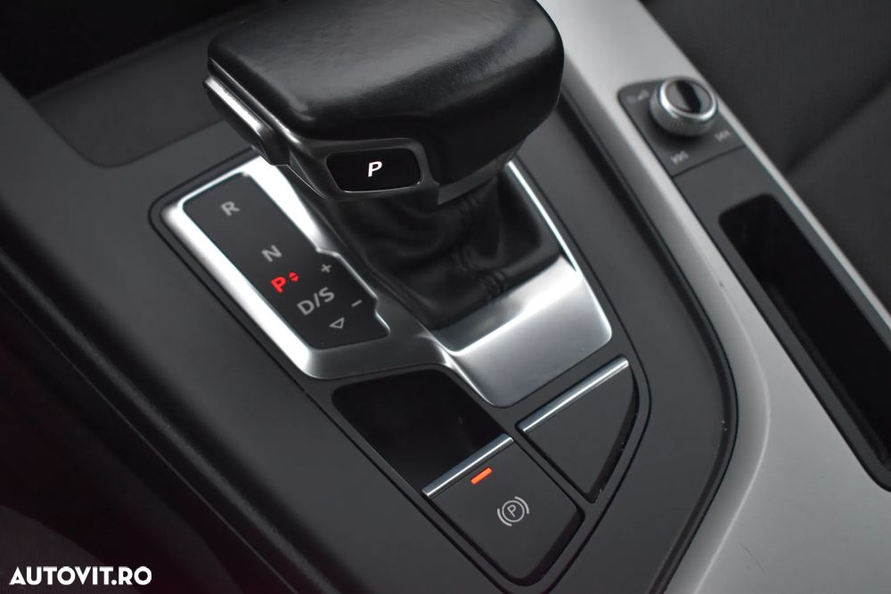 Audi A4 35 TDI S tronic MHEV Basic - 35