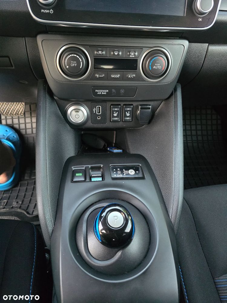 Nissan Leaf - 10