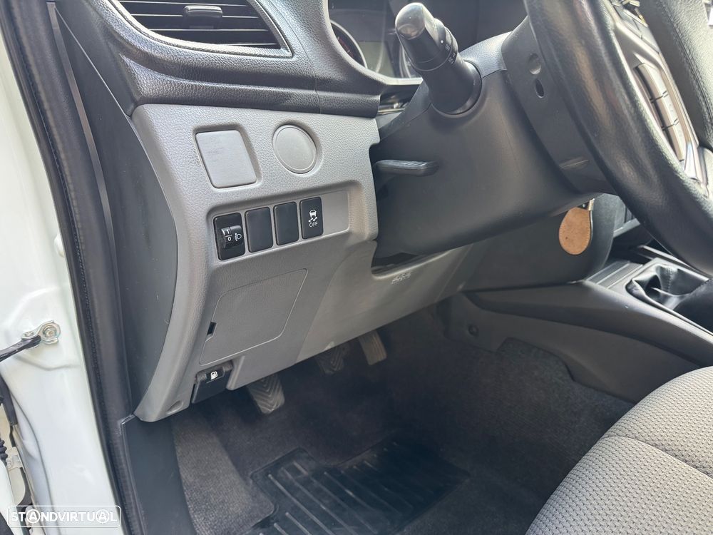 Mitsubishi L200 2.4 DI-D CD Invite 2WD - 19