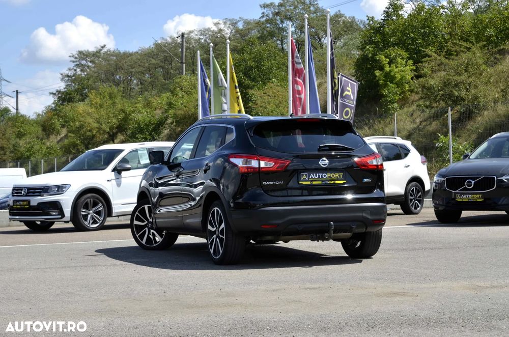 Nissan Qashqai 1.6 DCI TEKNA+ - 5