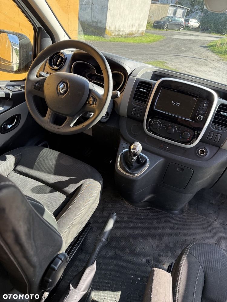 Renault Trafic - 10