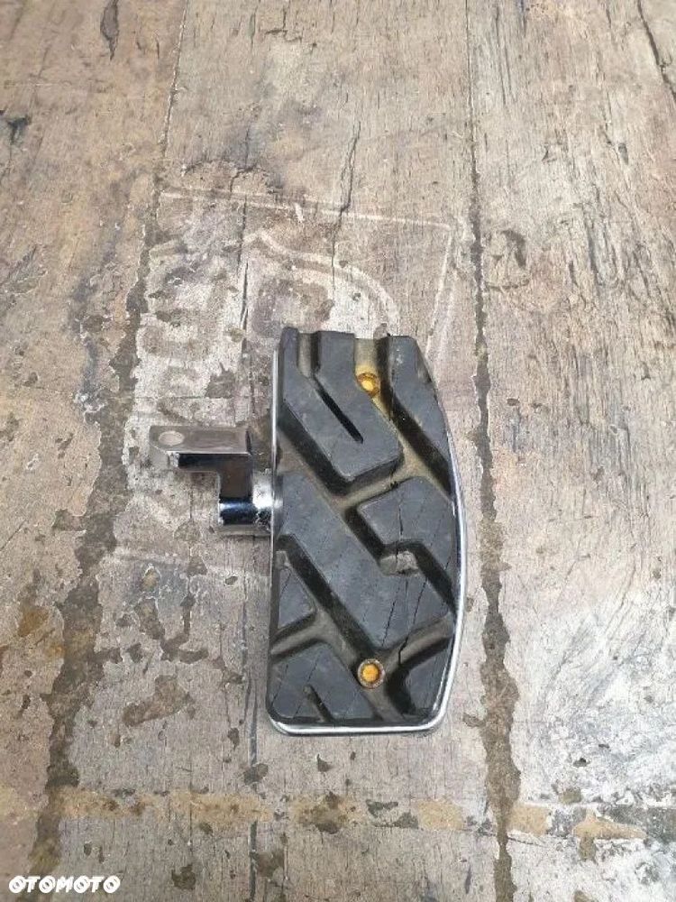 Podest kierowcy prawy Harley Dyna Fat Bob FXDF - 2