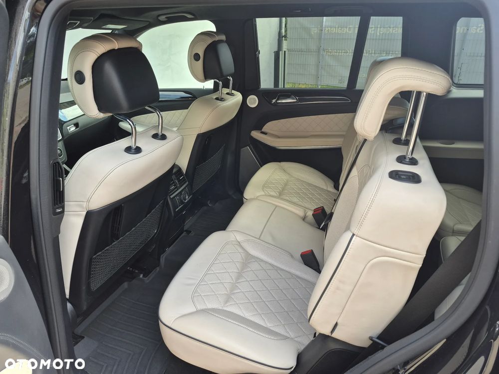 Mercedes-Benz GLS - 8