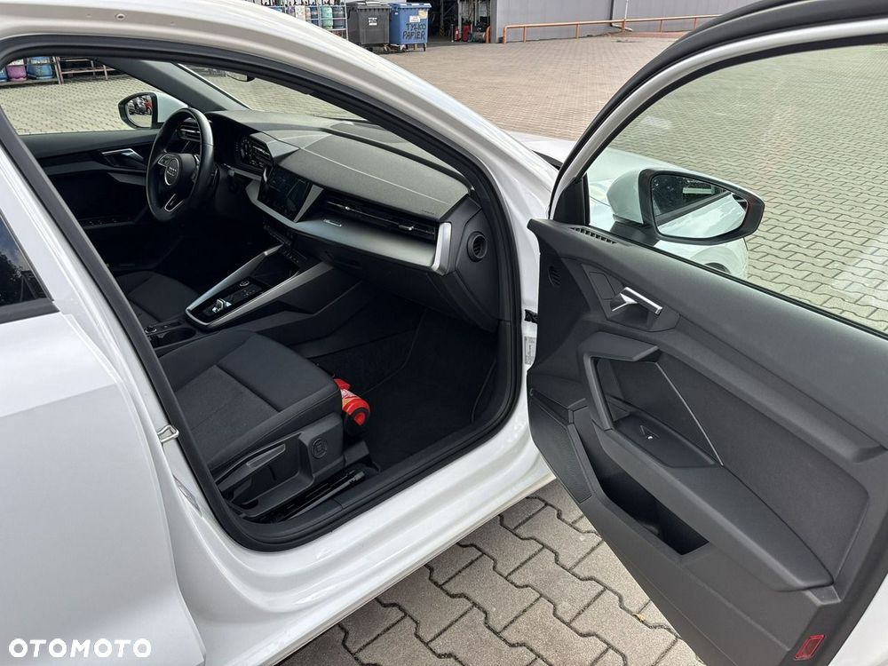Audi A3 Sportback 35 TFSI S tronic advanced - 16