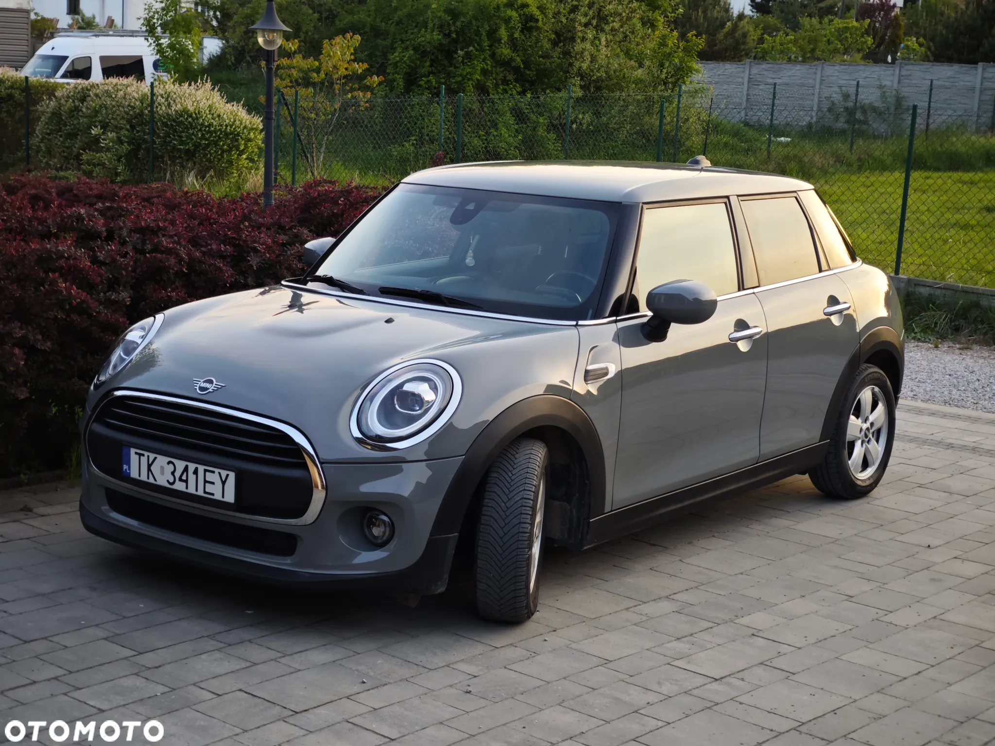 MINI ONE - 11