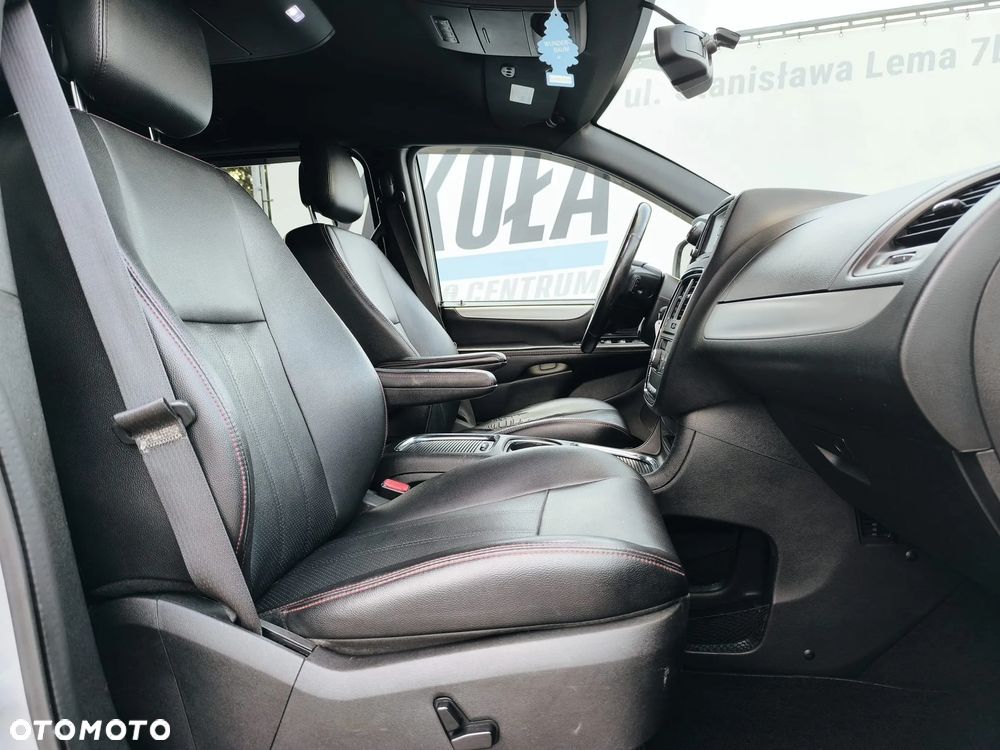 Dodge Grand Caravan 3.6 Express - 19