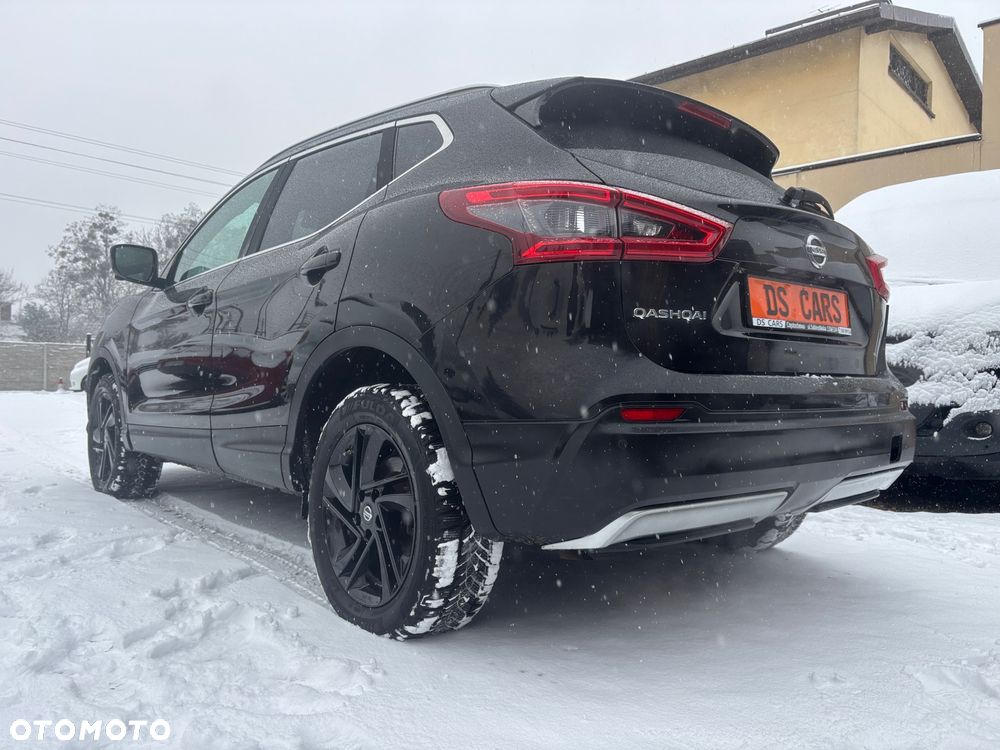 Nissan Qashqai 1.3 DIG-T TEKNA - 10