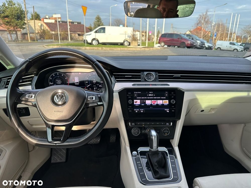 Volkswagen Passat 1.8 TSI (BlueMotion Technology) DSG Highline - 10