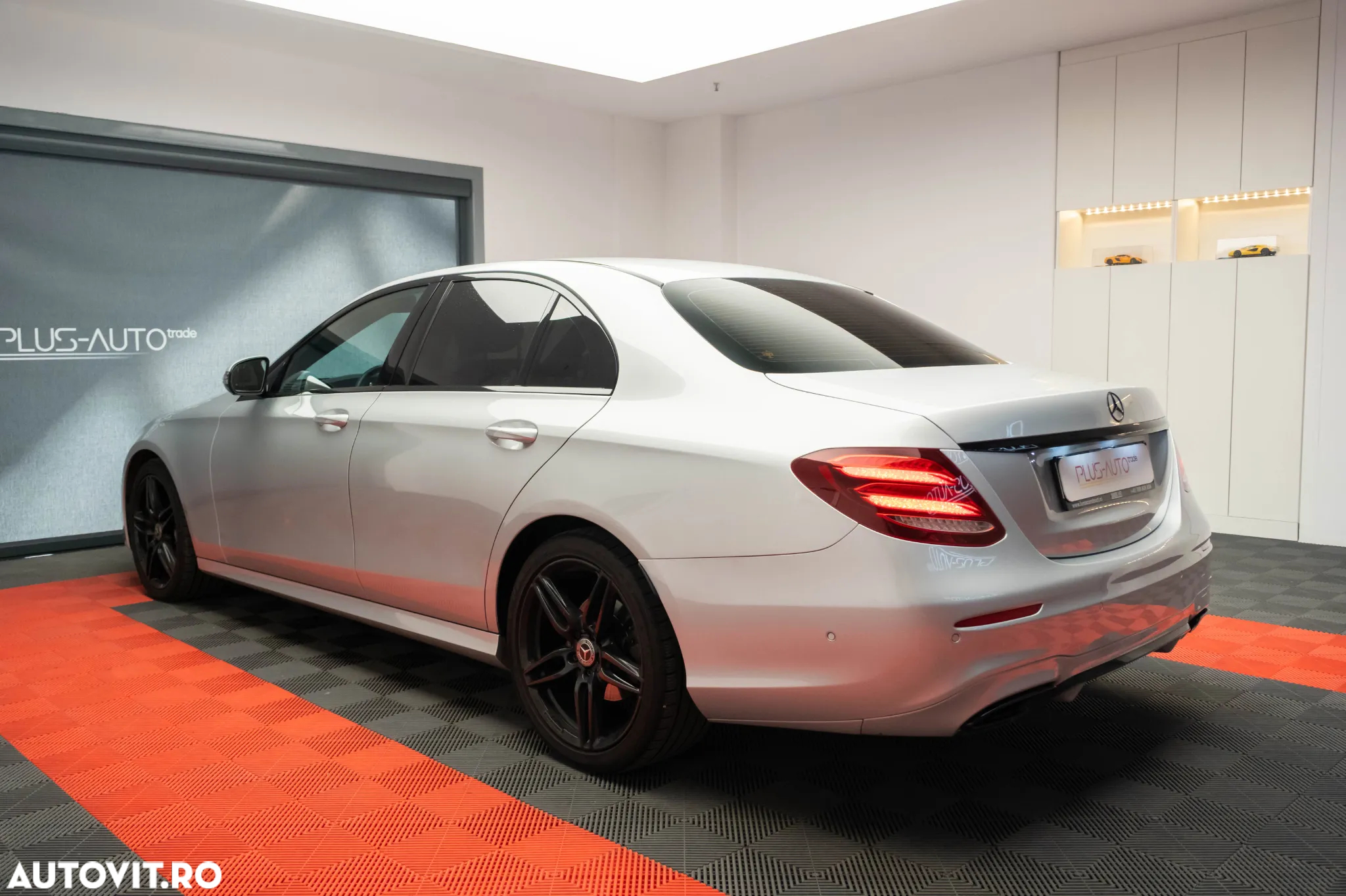Mercedes-Benz E 200 9G-TRONIC AMG Line - 6