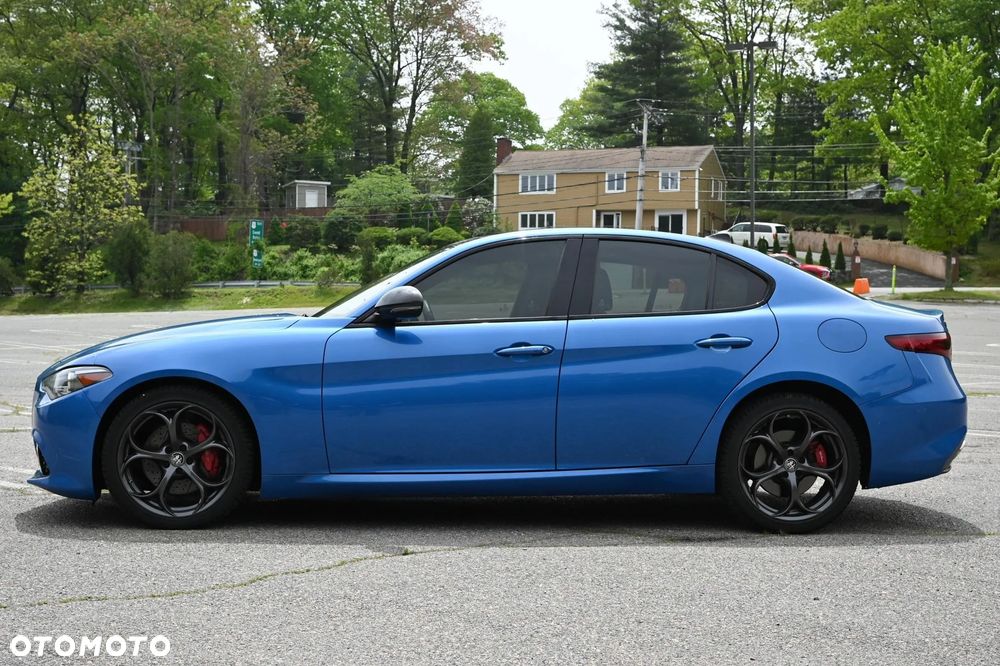Alfa Romeo Giulia 2.0 Turbo 16V AT8-Q4 Veloce Ti - 17