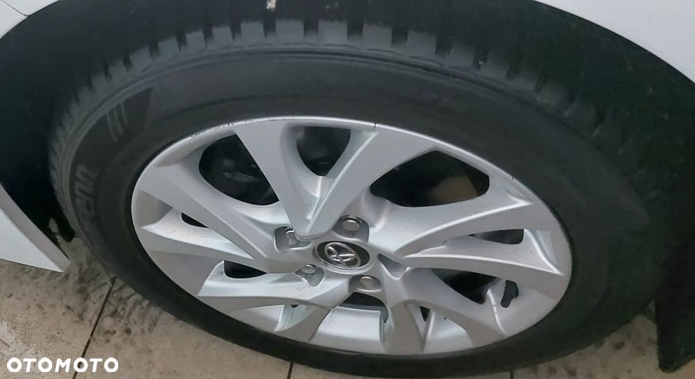 Toyota Corolla 1.6 Comfort - 4
