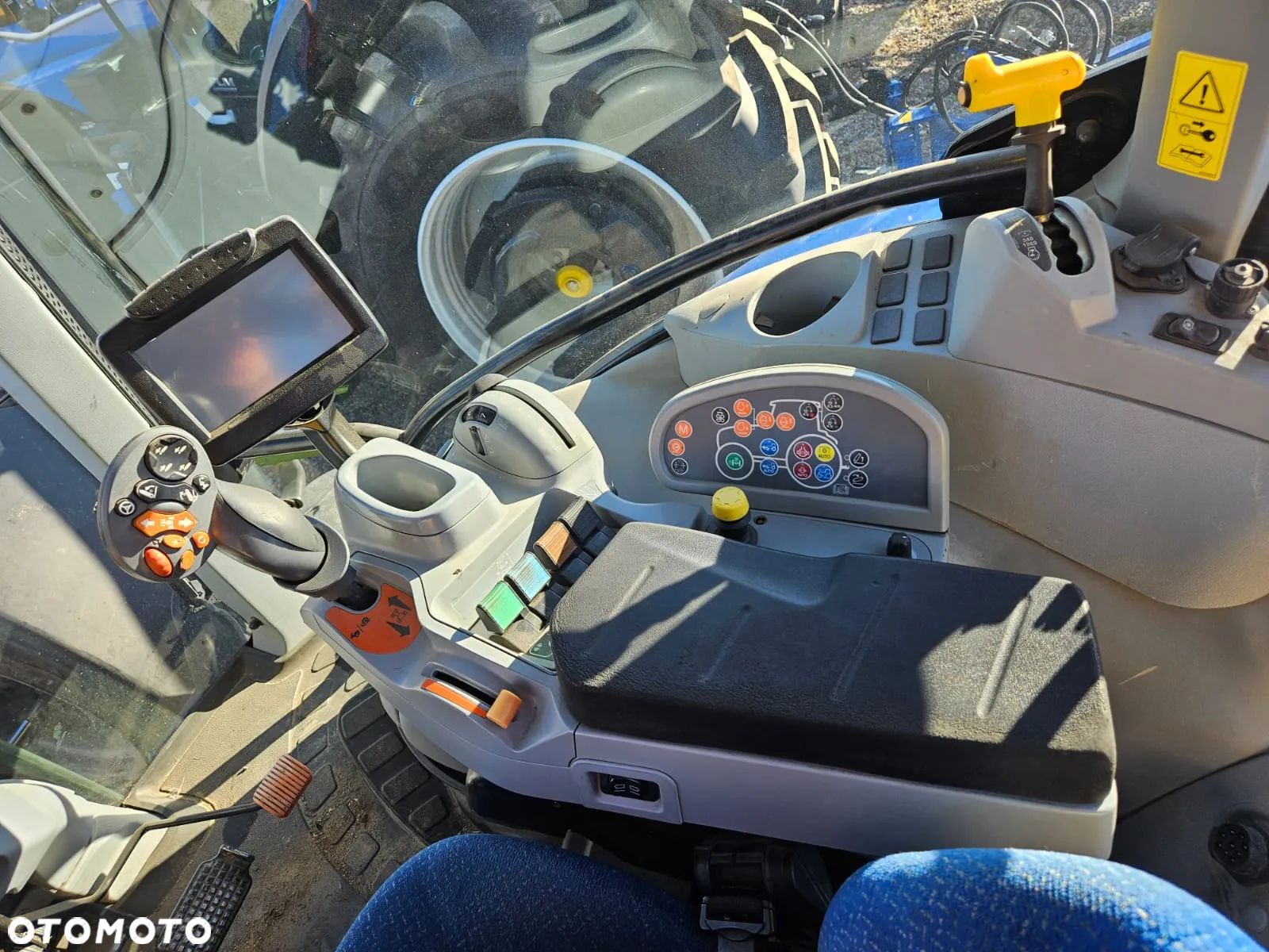 New Holland T7.210 AC - 6