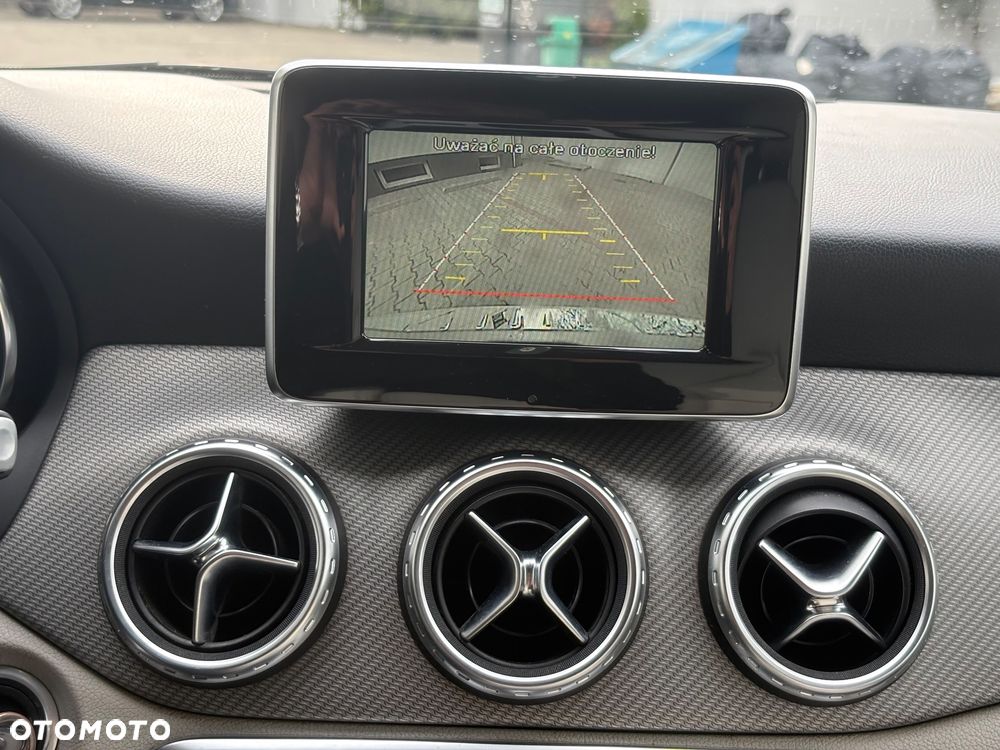 Mercedes-Benz GLA 200 (CDI) d 4Matic 7G-DCT AMG Line - 22
