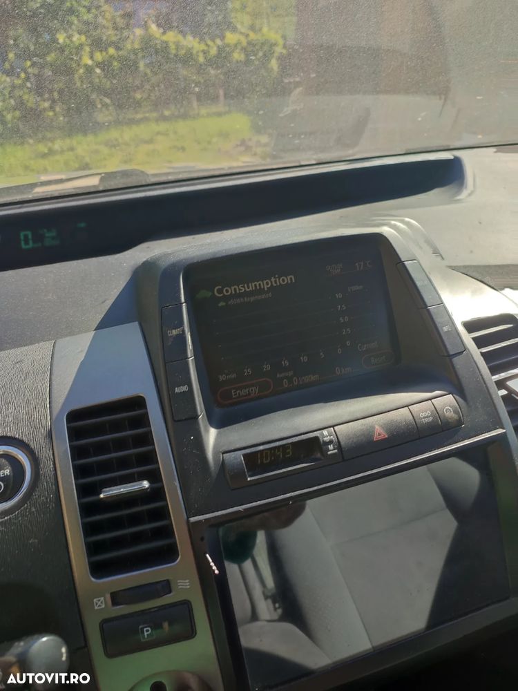 Toyota Prius (Hybrid) Luna - 12