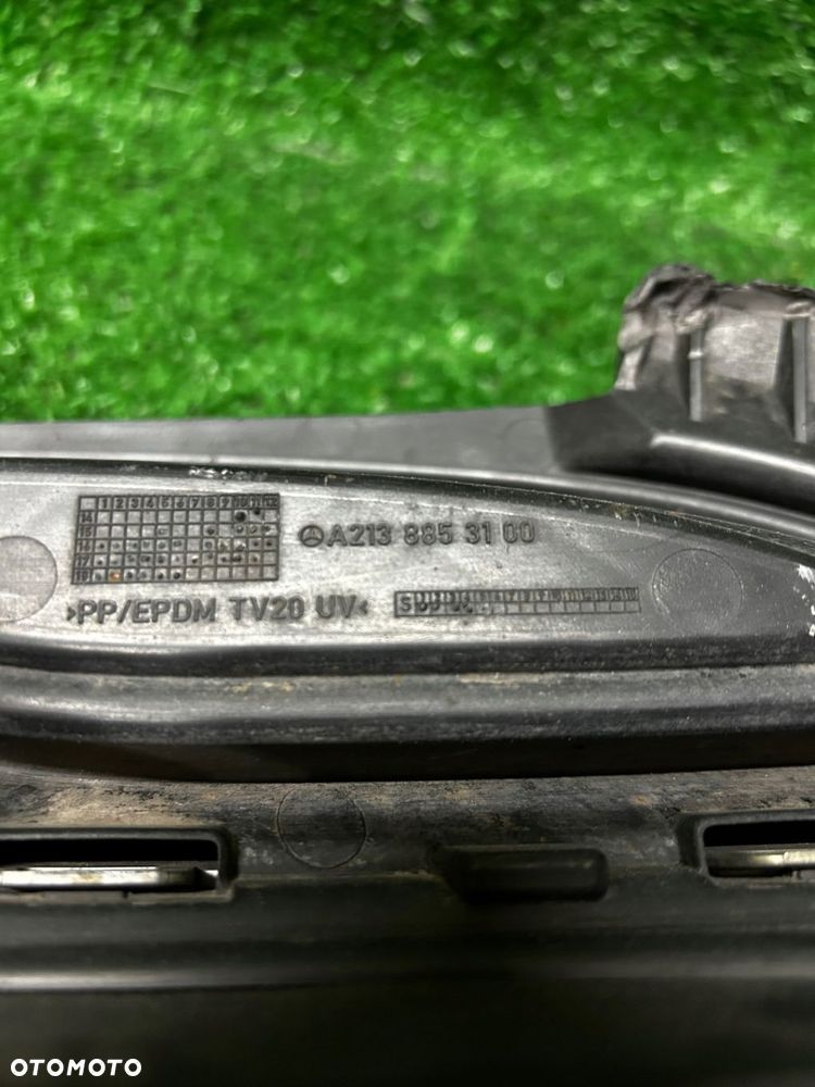 MERCEDES E W213 SEDAN KRATKA ATRAPA WYDECHU LEWA A2138853100 - 3