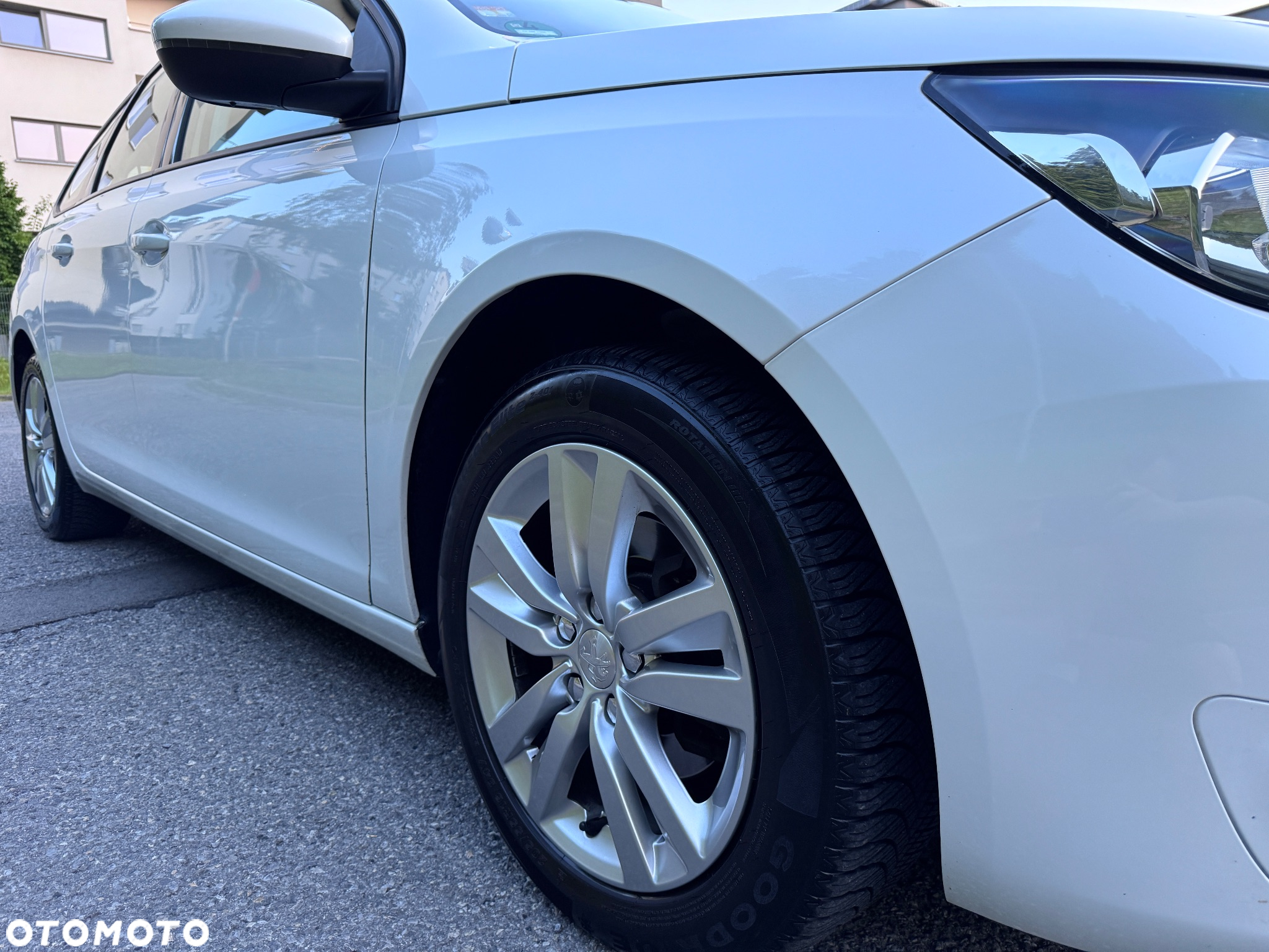 Peugeot 308 130 e-THP Stop & Start Active - 36