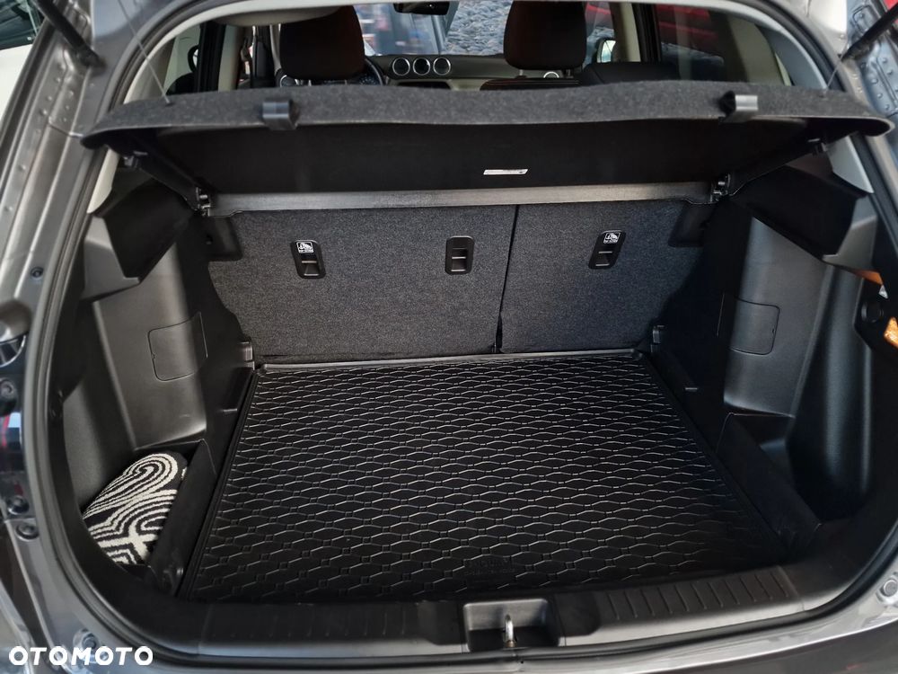 Suzuki Vitara 1.4 Boosterjet mHEV Premium Plus 4WD - 11