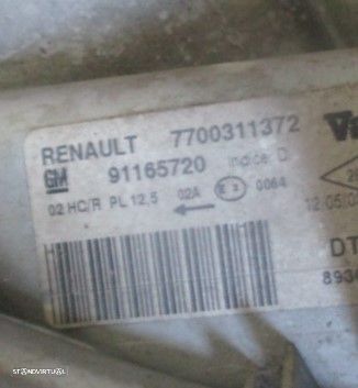 Farol 7700311372 RENAULT TRAFIC 2004 DRT H4 VALEO RENAULT TRAFIC 2005 1.9DCI 80CV 5P BRANCO DRT H4 VALEO - 3