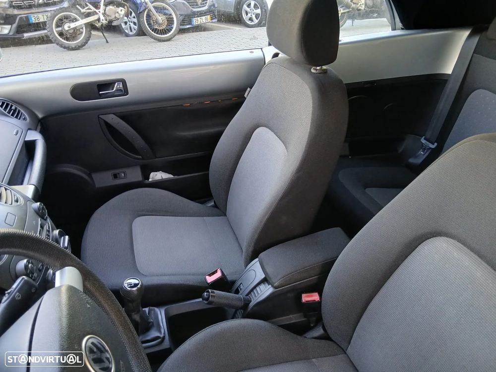 VW New Beetle Cabriolet 1.6 Top - 4
