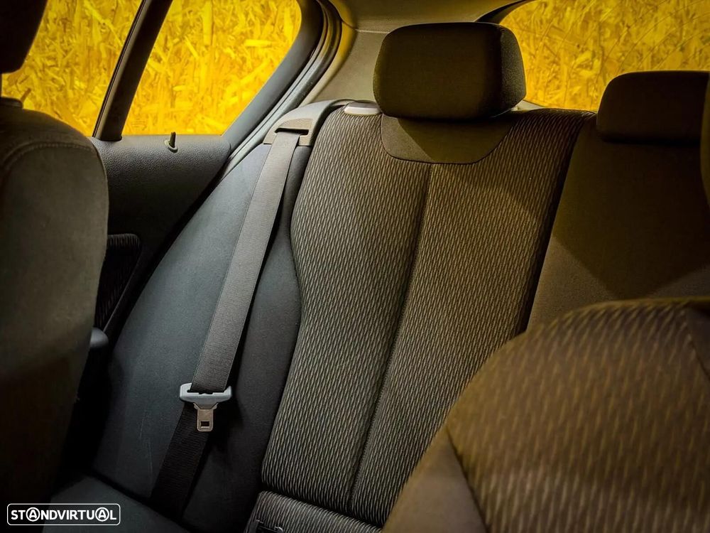 BMW 116 d Advantage - 30