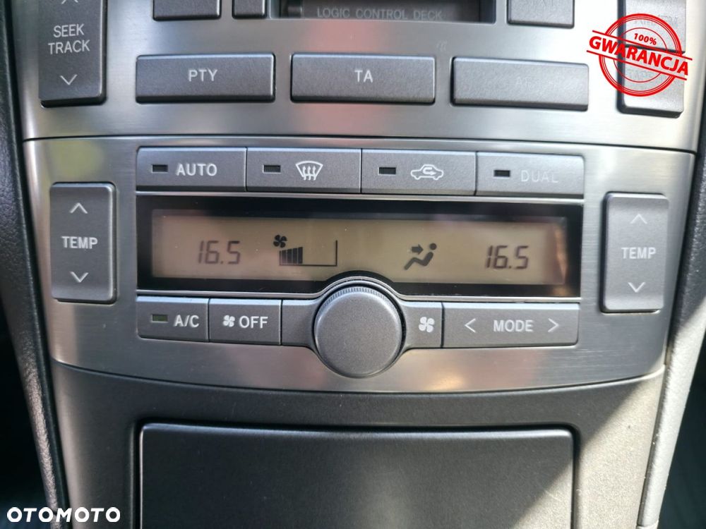 Toyota Avensis - 31