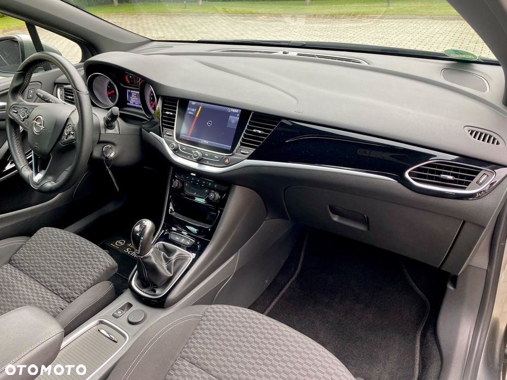 Opel Astra 1.4 Turbo Edition - 24