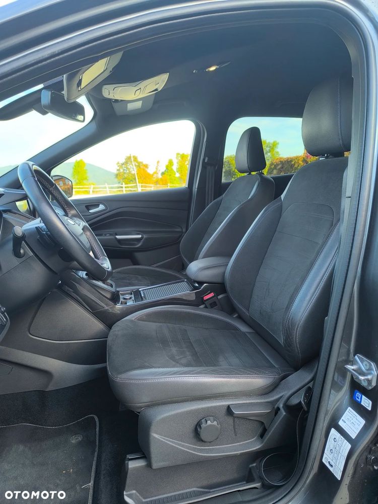 Ford Kuga 2.0 TDCi AWD ST-Line - 12