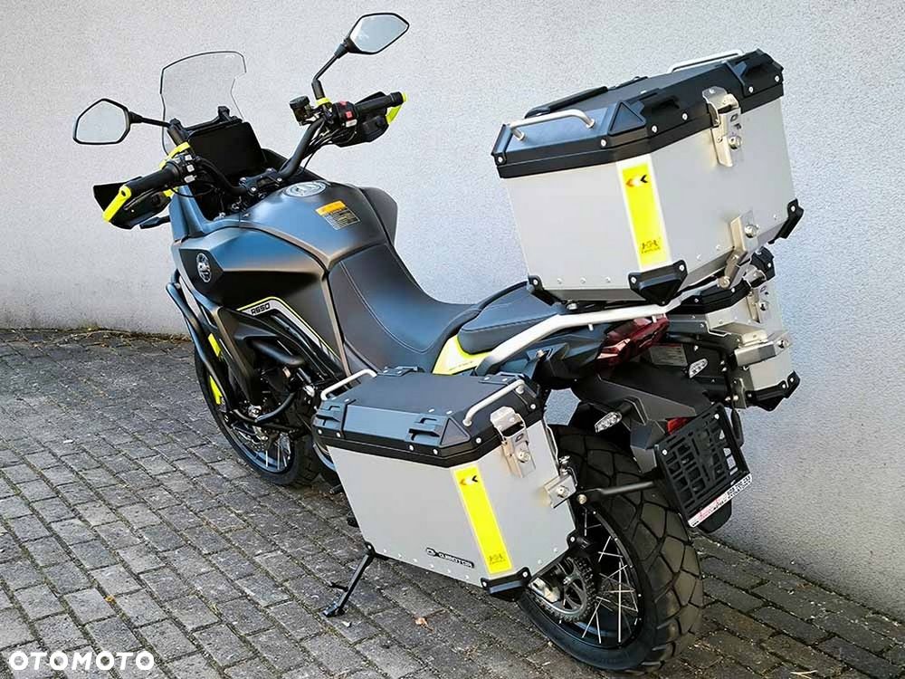 QJMOTOR SVT 650X - 5