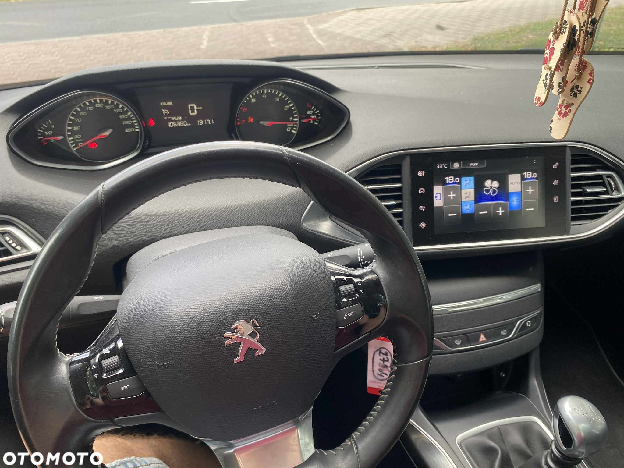 Peugeot 308 125 THP Allure - 10