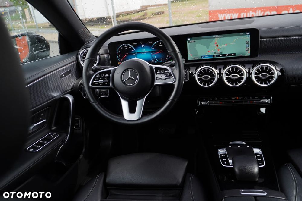 Mercedes-Benz CLA 180 7G-DCT Edition Progressive Line - 7