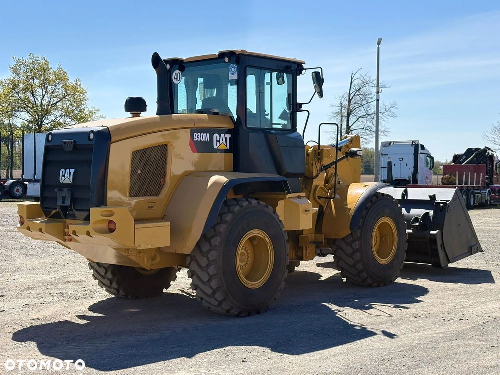 Caterpillar 930M - 9
