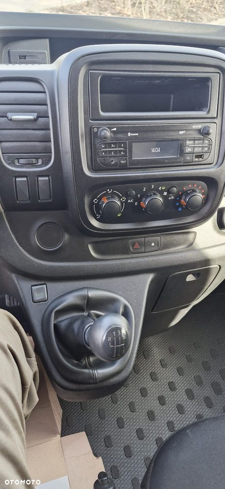 Renault Trafic - 19
