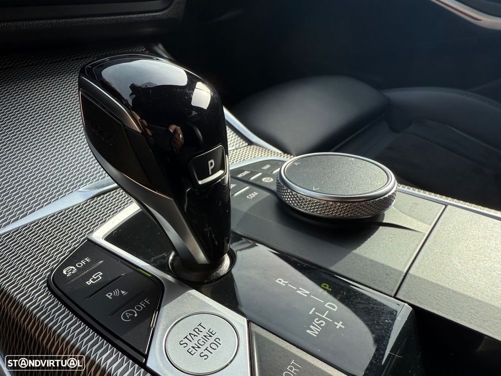 BMW 320 d Pack M Shadow Auto - 39