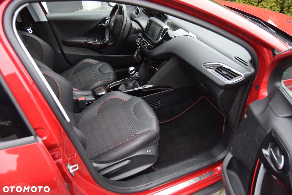 Peugeot 2008 PureTech 130 Stop&Start GT-Line Edition - 8