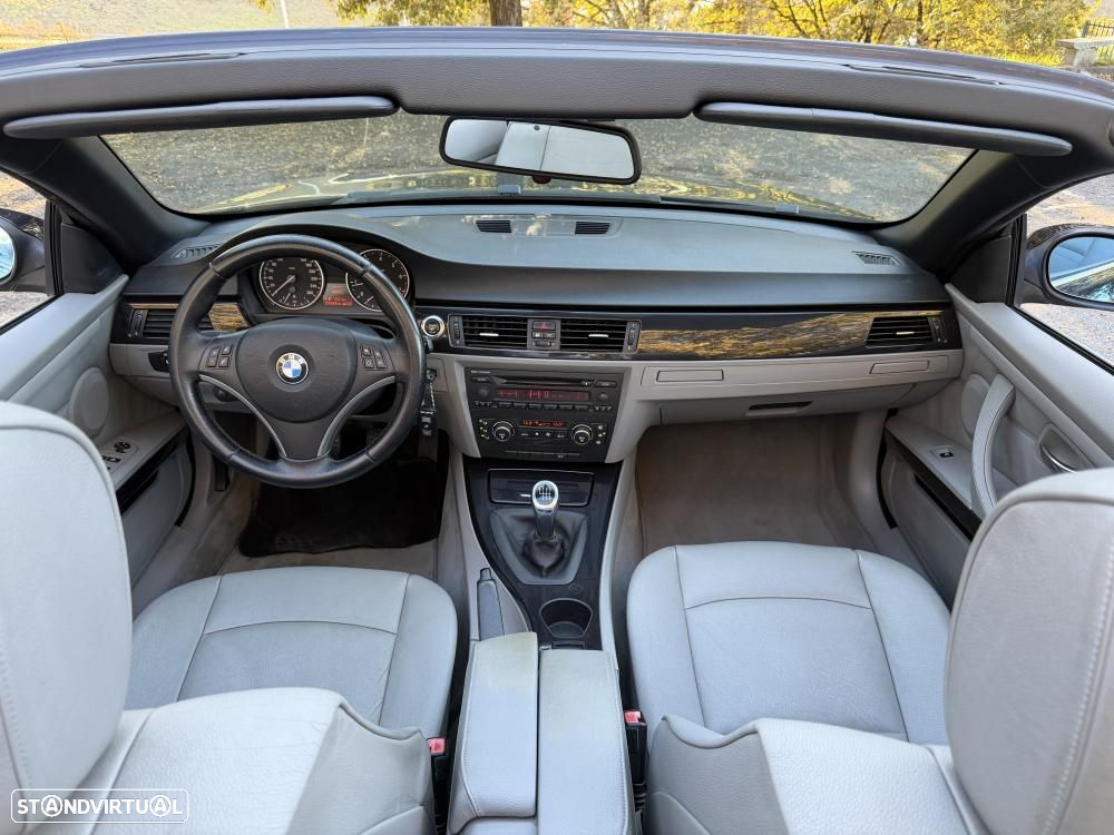 BMW 320 i Cabrio - 23